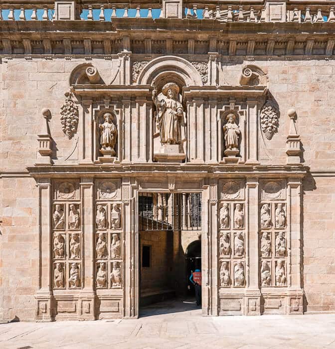 Puerta_Santa Quintana Catedral_de_Santiago_de_Compostela